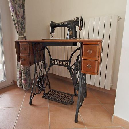 Casa Vacanze Al Capriano Appartamento Mora Cantello Exteriör bild
