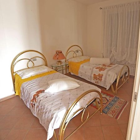 Casa Vacanze Al Capriano Appartamento Mora Cantello Exteriör bild
