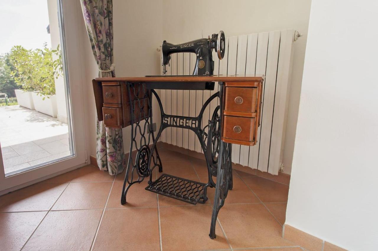 Casa Vacanze Al Capriano Appartamento Mora Cantello Exteriör bild